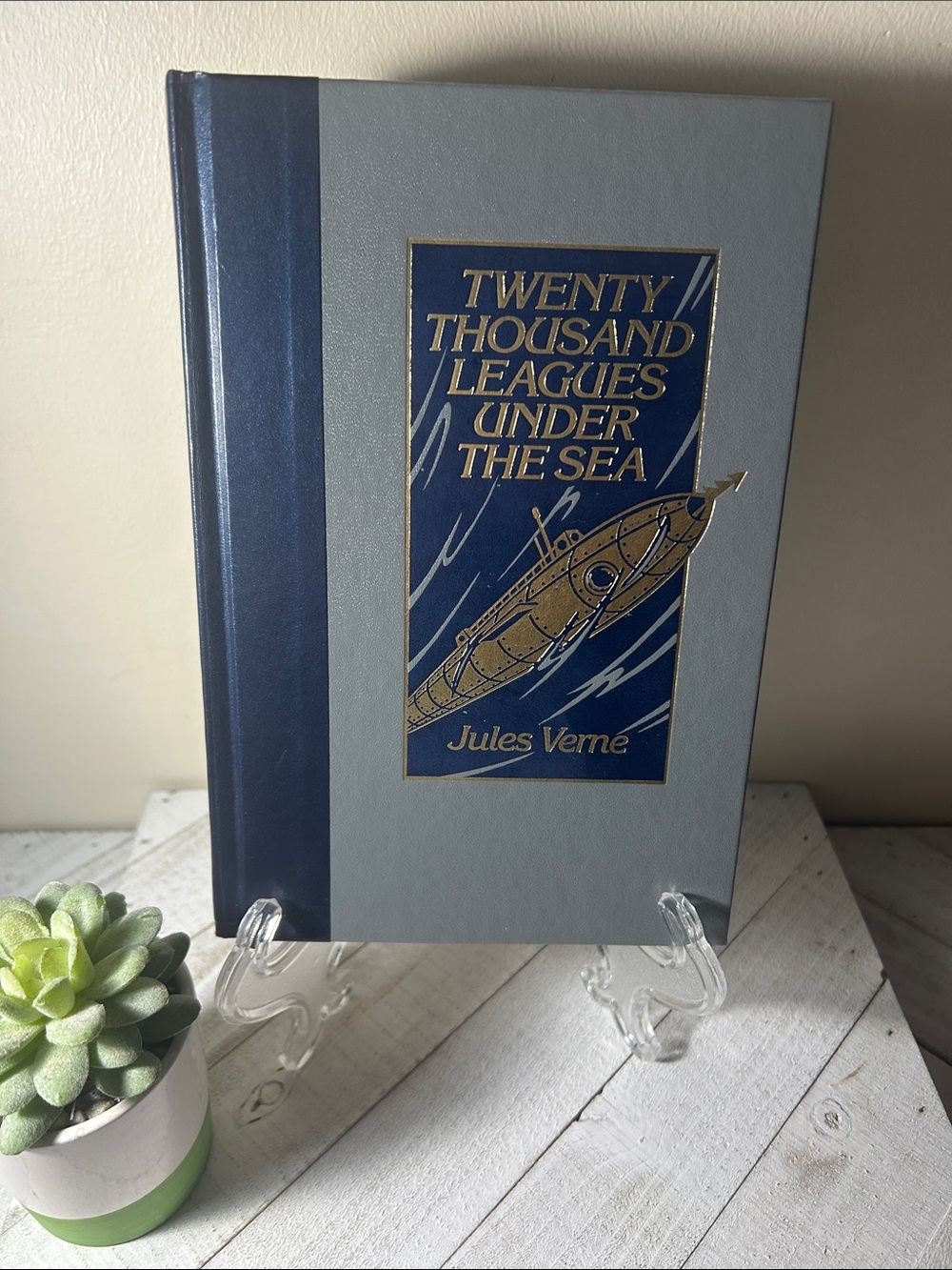 VINTAGE 1990 | Twenty Thousand Leagues Under the Sea Readers Digest Hardcover